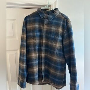 Mountain Hardwear outdoor flannel shirt size large